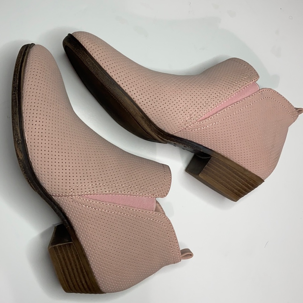 Rampage Tesla Blush Slip On Booties Size 7M